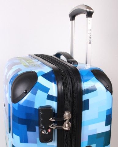 Чемодан Ricardo 037-21 4WB Roxbury