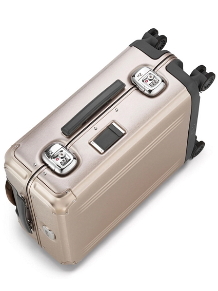 zero halliburton suitcase