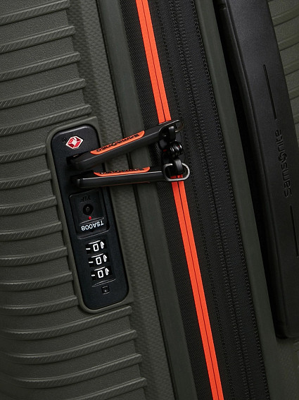 Чемодан Samsonite KU7*001 Prodiver HS Spinner exp. (4 wheels) 55cm