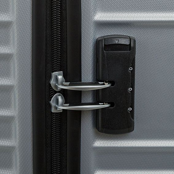 Чемодан American Tourister 67G*907 Hyperdash Spinner 78