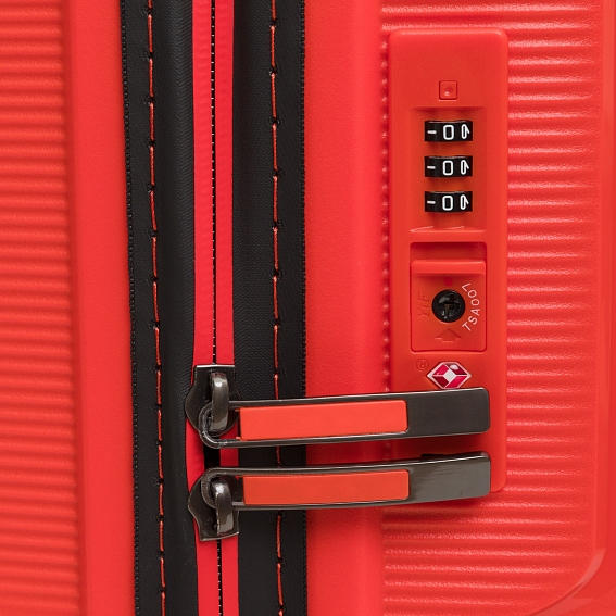 Чемодан Movion MP040*03 Miami S