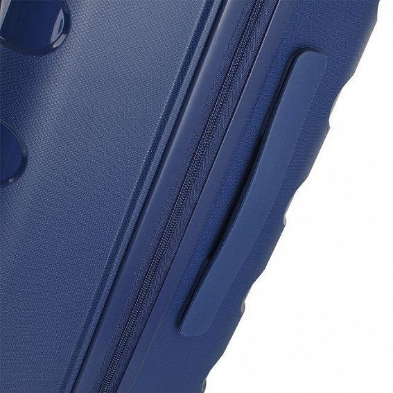 Чемодан Travelite 74049 Nova 4w Case L