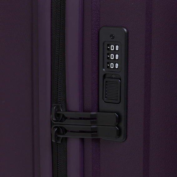 Чемодан Robinzon RP111-1 Madeira Basic L