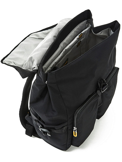 Рюкзак Mandarina Duck OWT07 Y-Lite City Backpack 15,6
