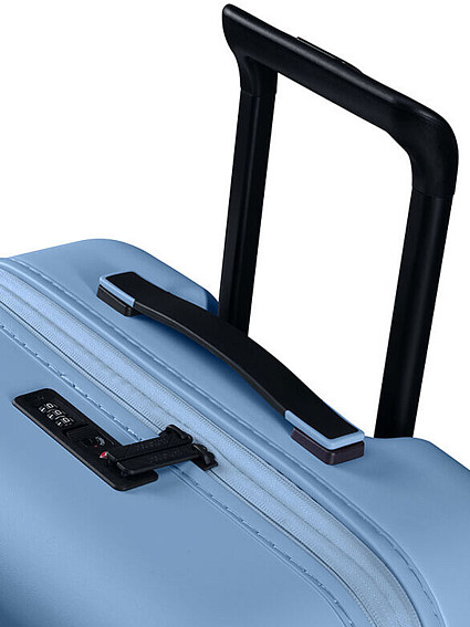 Чемодан American Tourister MC7*002 Novastream 67