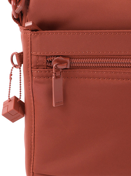 Молодежная сумка Hedgren HIC176M Inner City Eye M RFID