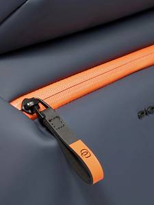 Чемодан Piquadro BV6377C2OW/BLU Corner 2.0