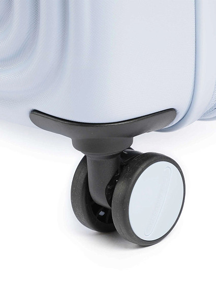 Чемодан Mandarina Duck SZV24 Logoduck+ Cabin Trolley exp Чемодан Mandarina Duck SZV24 Logoduck+ Cabin Trolley exp