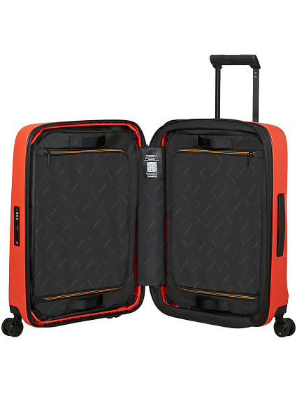 Чемодан Samsonite KM0*005 Essens Spinner exp 55