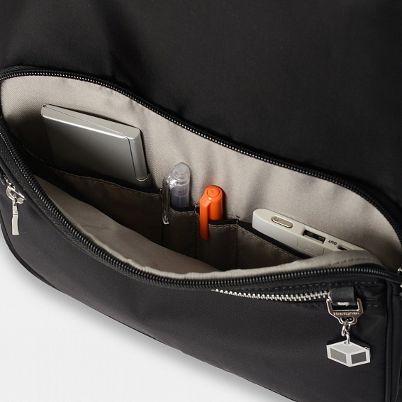 Рюкзак Hedgren HCHMB01 Charm Business Rubia Backpack 15.6