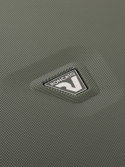 Чемодан Roncato 5663 Gigalight S