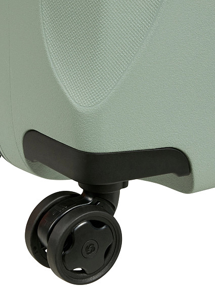 Чемодан Samsonite KM0*001 Essens Spinner