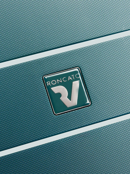 Чемодан Roncato 418253 Skyline 2.0 S