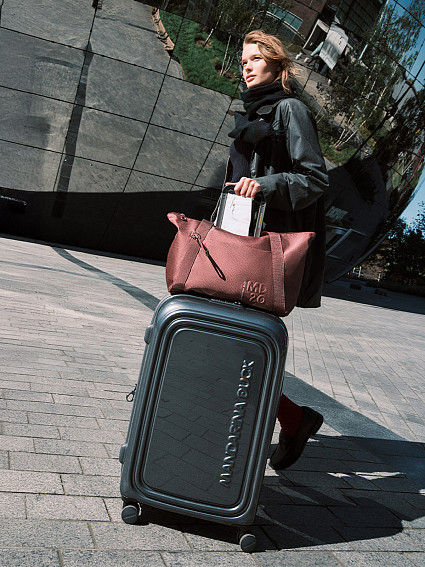 Чемодан Mandarina Duck OUV32 Logoduck+ Metal Medium Expandable Trolley (4 wheels)