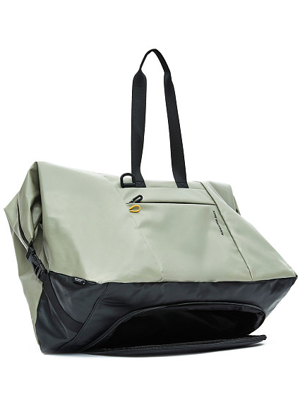 Сумка дорожная Mandarina Duck OSB02 Eco Coated Medium Duffel Bag