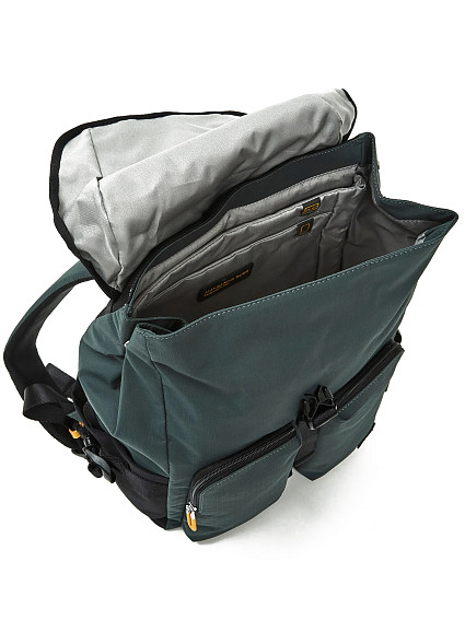 Рюкзак Mandarina Duck OWT07 Y-Lite City Backpack 15,6