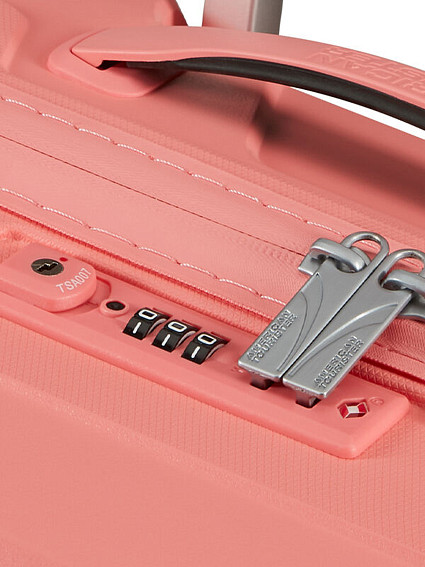 Чемодан American Tourister 88G*003 Airconic Spinner 77