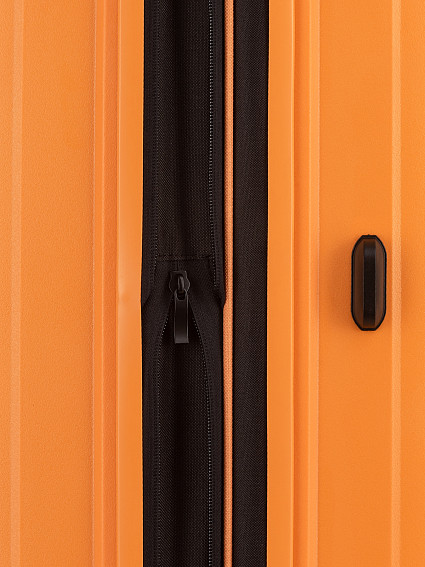 Чемодан Robinzon RP2991-E Madeira Extra L