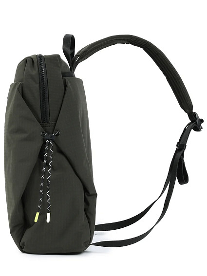 Рюкзак Hedgren HSTG03 String Akira Backpack M