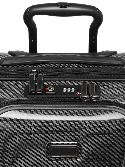 Чемодан Tumi 144796-1060 Tegra Lite S