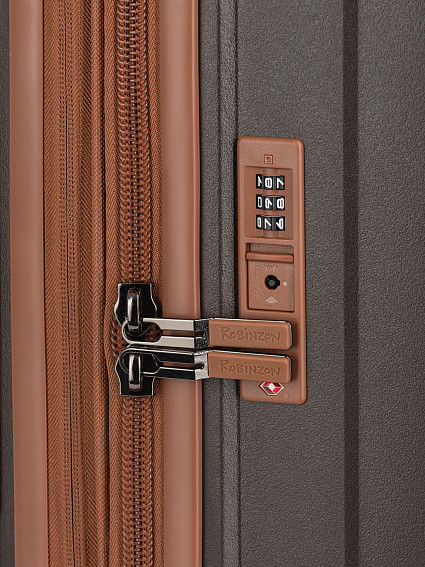 Чемодан Robinzon RP2991-E Madeira Extra L