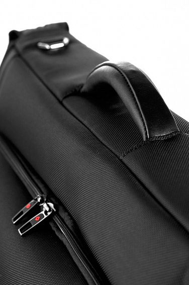 Чехол для одежды Samsonite V84*019 Pro-DLX 3 Tri-Fold Garment Bag