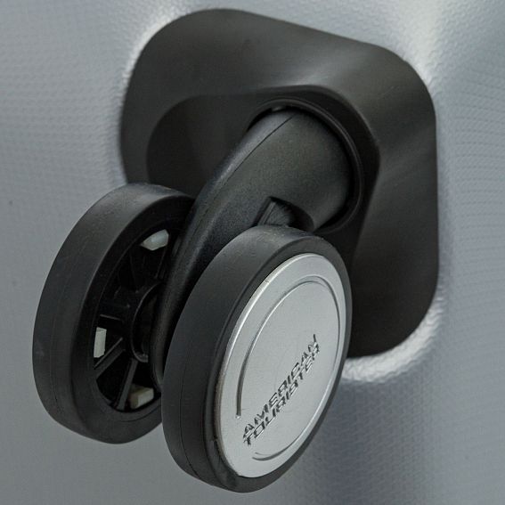 Чемодан American Tourister 67G*907 Hyperdash Spinner 78