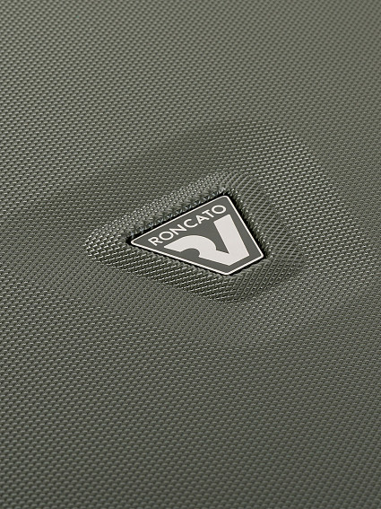 Чемодан Roncato 5665 Gigalight M