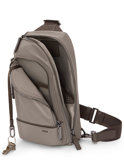 Рюкзак на одно плечо Tumi 159065-A879 Harrison Gregory Sling
